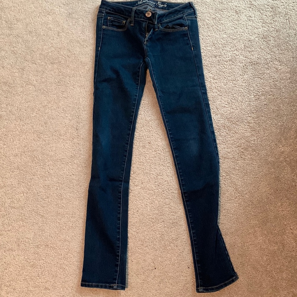 American eagle skinny size 2 regular jeans